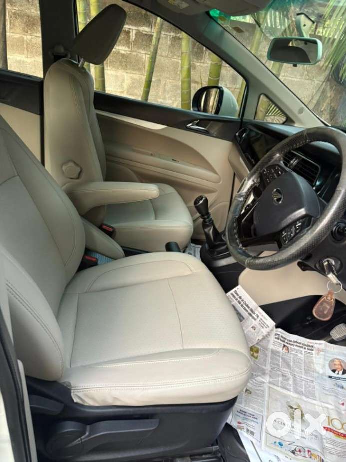 Mahindra Marazzo M8, 2019, Diesel