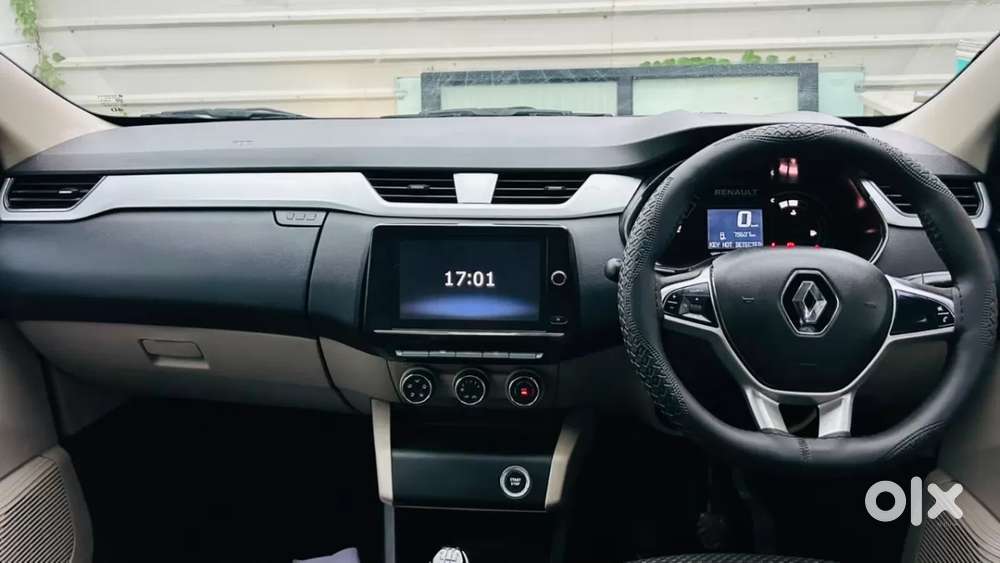 Renault Triber Rxz, 2022, Petrol