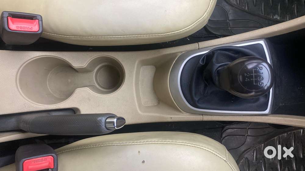 Hyundai Verna Fluidic 1.6 Vtvt Sx, 2014, Petrol