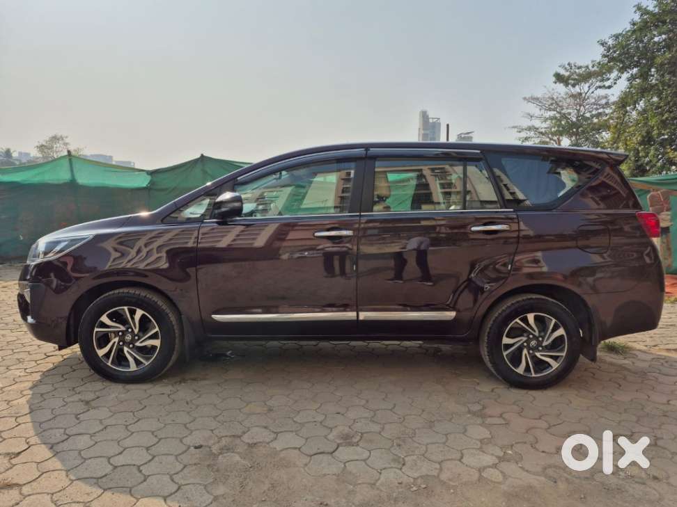 Toyota Innova Crysta [2020-ongoing] 2.4 Gx At 8 Str, 2022, Diesel