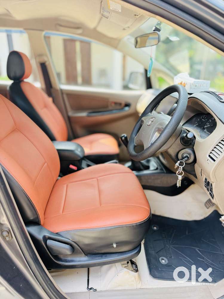 Toyota Innova 2.5 G (diesel) 8 Seater, 2016, Diesel