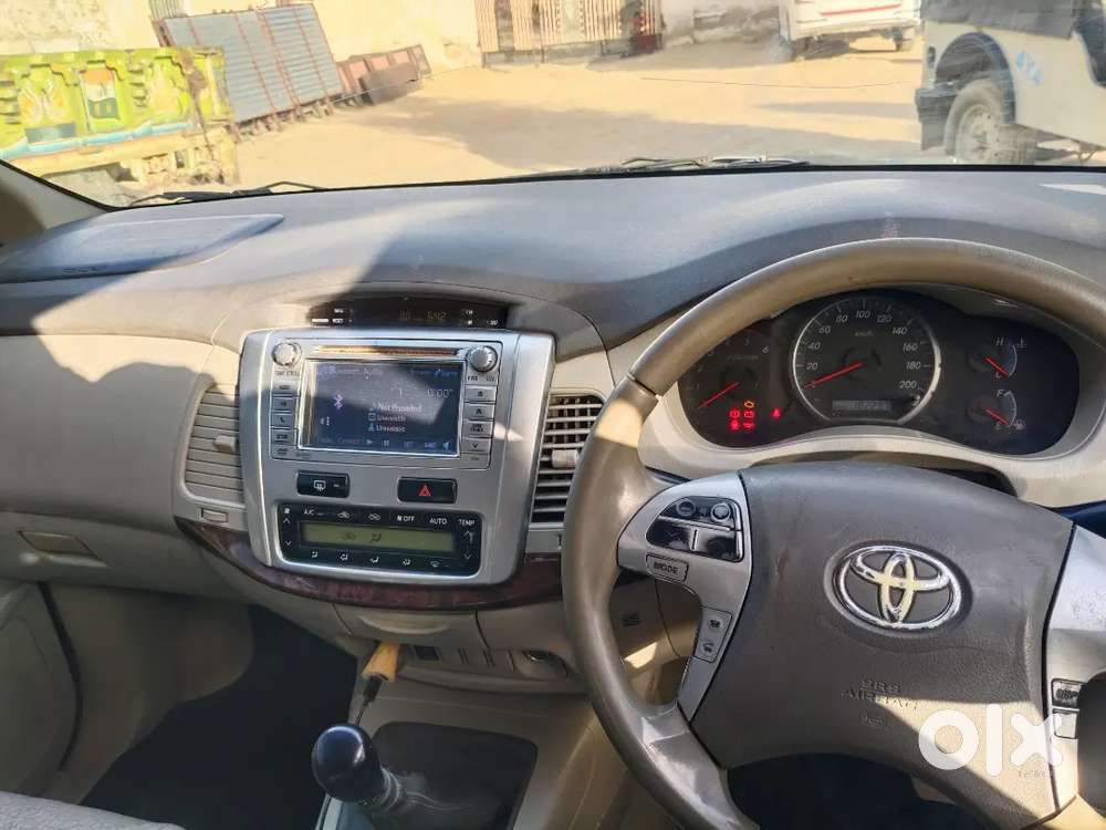 Toyota Innova 2013 Diesel Well Maintained