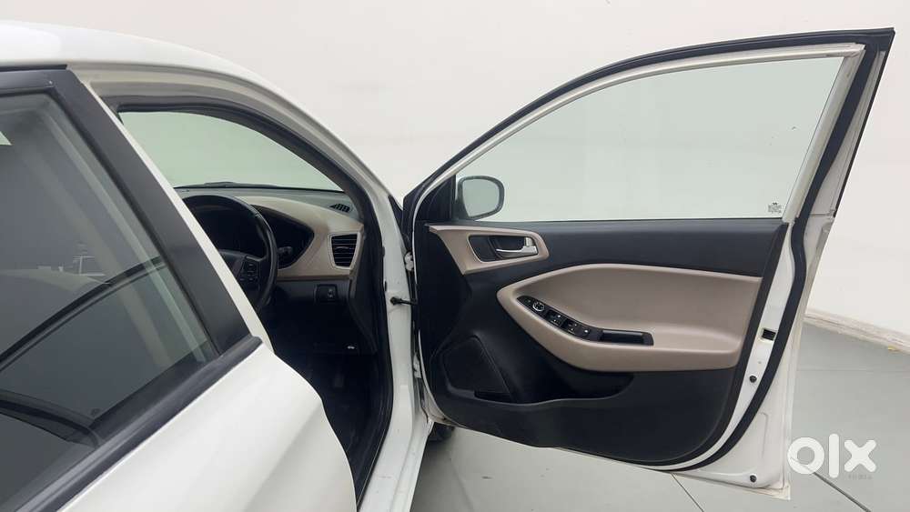 Hyundai Elite I20 [ ] 1.2 Sportz, 2015, Petrol