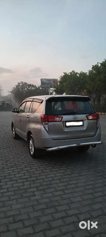 Toyota Innova Crysta 2017