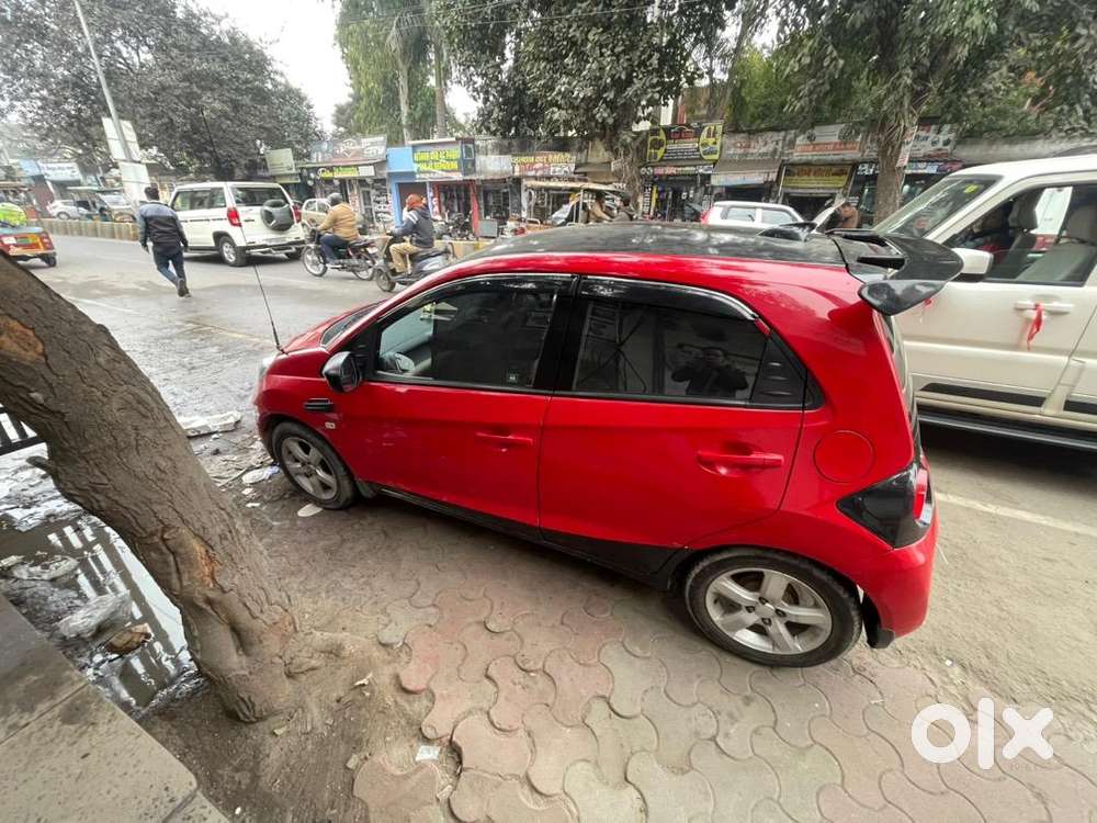 Honda Brio 2013 Petrol Well Maintained
