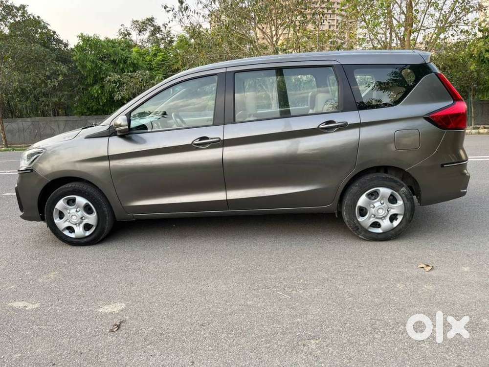 Maruti Suzuki Ertiga Vxi Shvs, 2022, Petrol