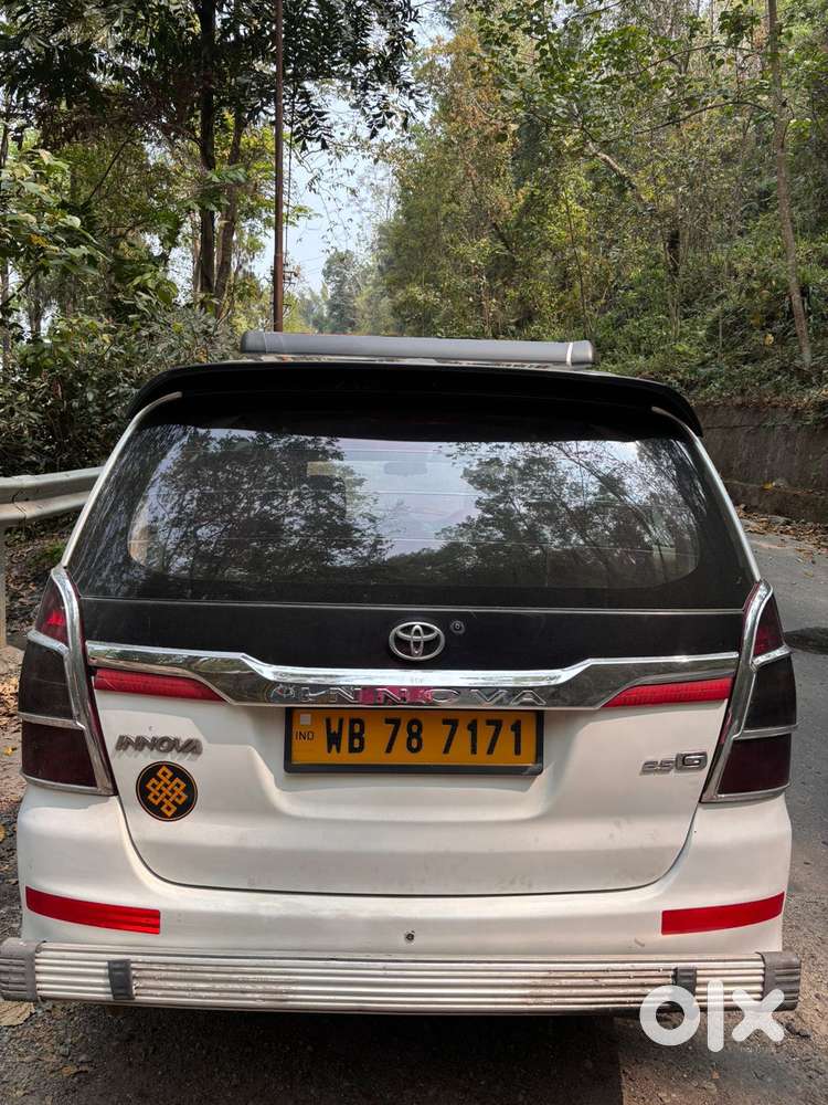 Toyota Innova 2012-2013 2.5 E Diesel Ms 8-seater, 2016, Diesel