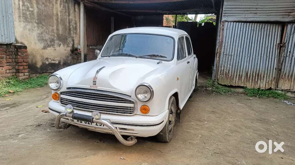 Hindustan Motor Ambassador Grand..ac Model 2013