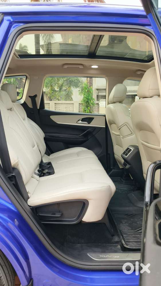 Mahindra Xuv700 2.0 Ax 7 Petrol At Luxury Pack Str, 2022, Petrol