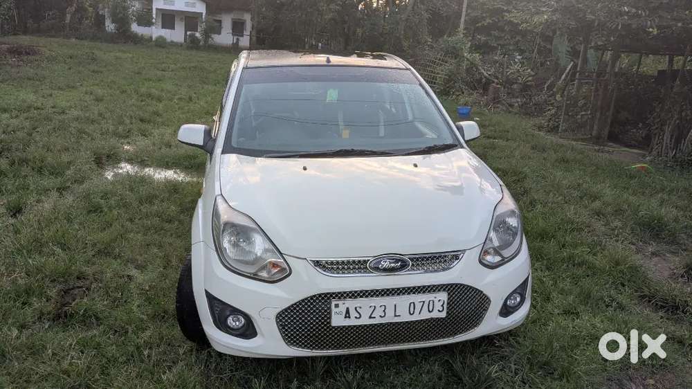 Ford Figo 2013 Petrol 75000 Km Driven