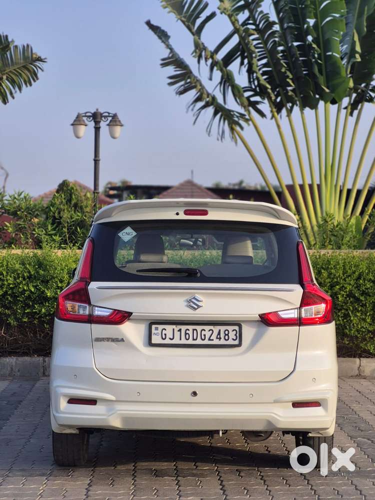 Maruti Suzuki Ertiga Zxi (o) Cng [2022-2023], 2022, Cng & Hybrids