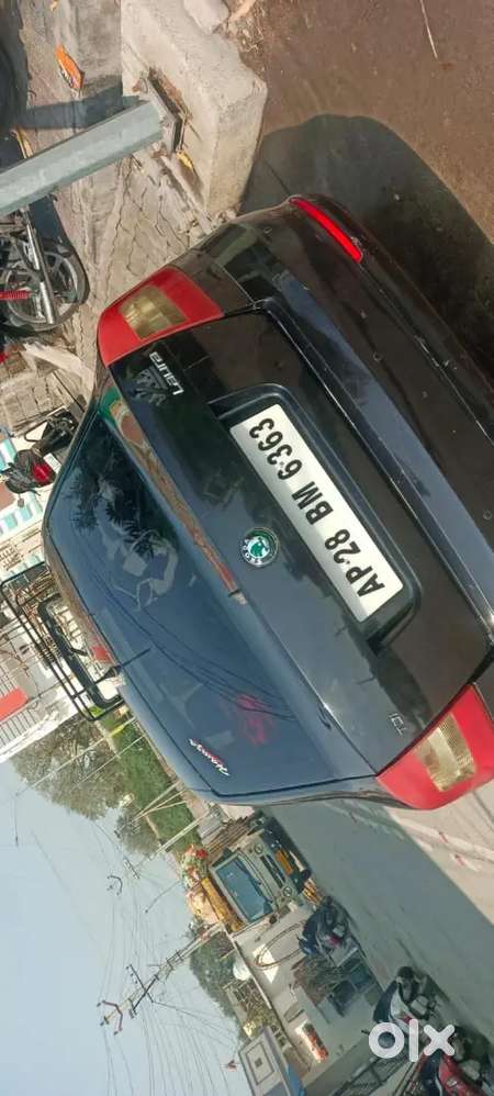 Skoda Laura 2009 Diesel 220000 Km Driven Automatic