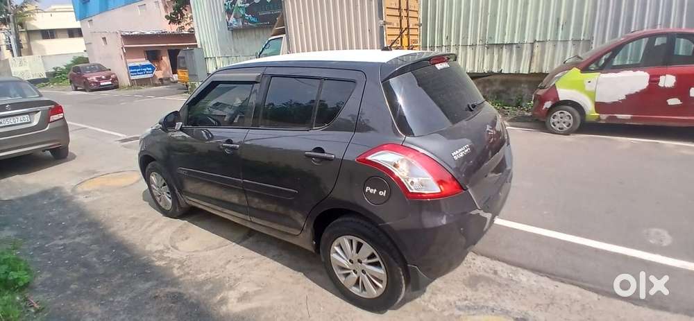 Maruti Suzuki Swift Vvt Zxi, 2015, Petrol