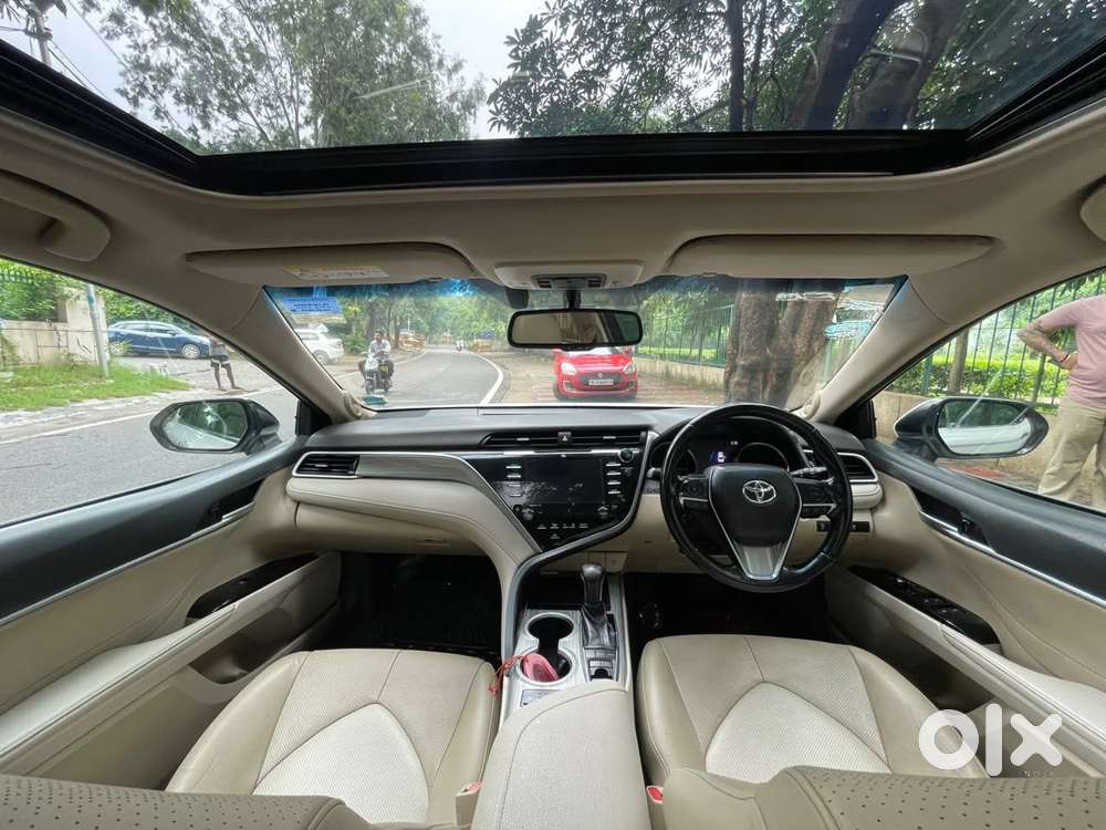 Toyota Camry 2.5 Hybrid, 2019, Petrol