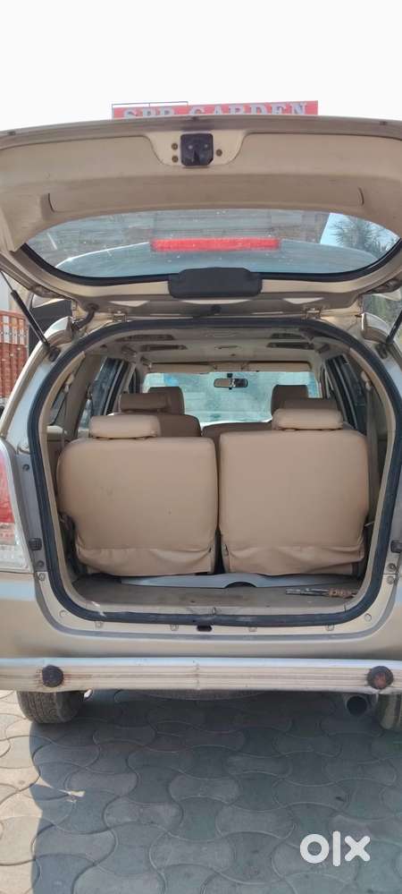 Toyota Innova 2004-2011 2.5 G (diesel) 8 Seater Bs Iv, 2008, Diesel