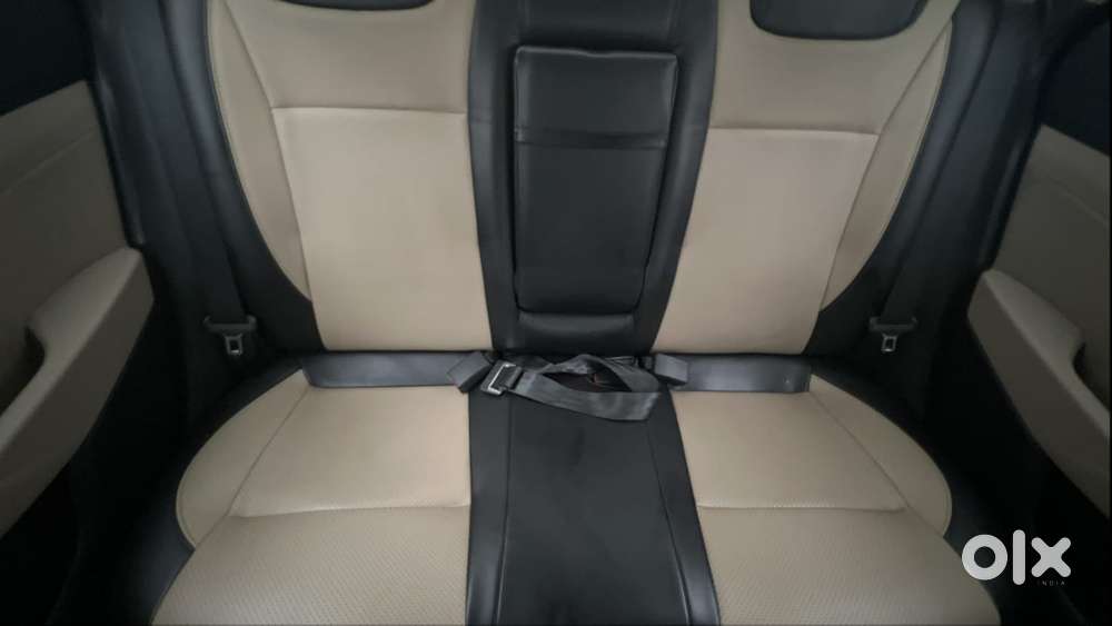 Hyundai Verna 1.5 Sx Ivt, 2022, Petrol