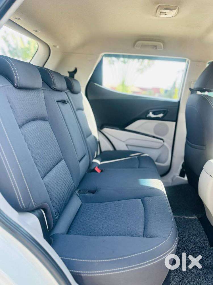 Mahindra Xuv300 W8 Diesel, 2020, Diesel