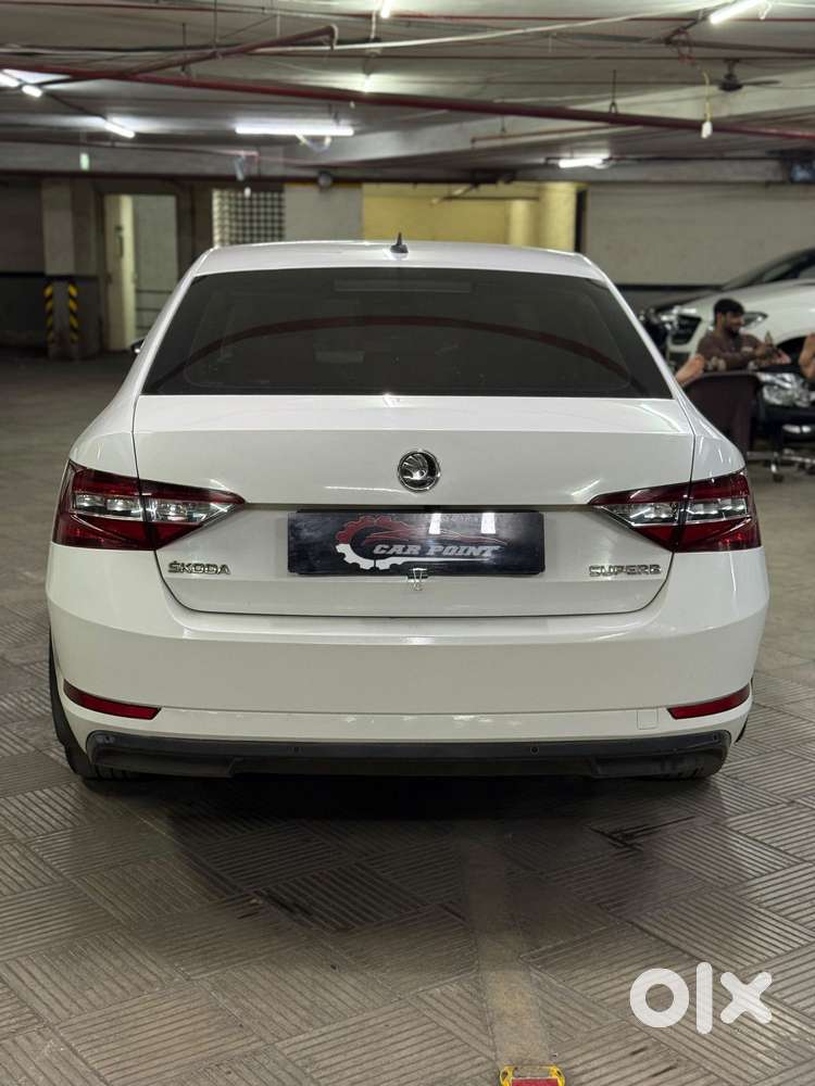Skoda Superb Lk 1.8 Tsi At, 2016, Petrol