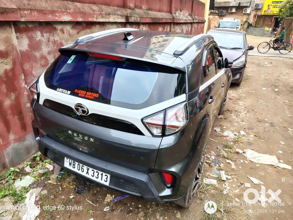 Tata Nexon Xm Plus (s)2022 Model Petrol With Sunroof