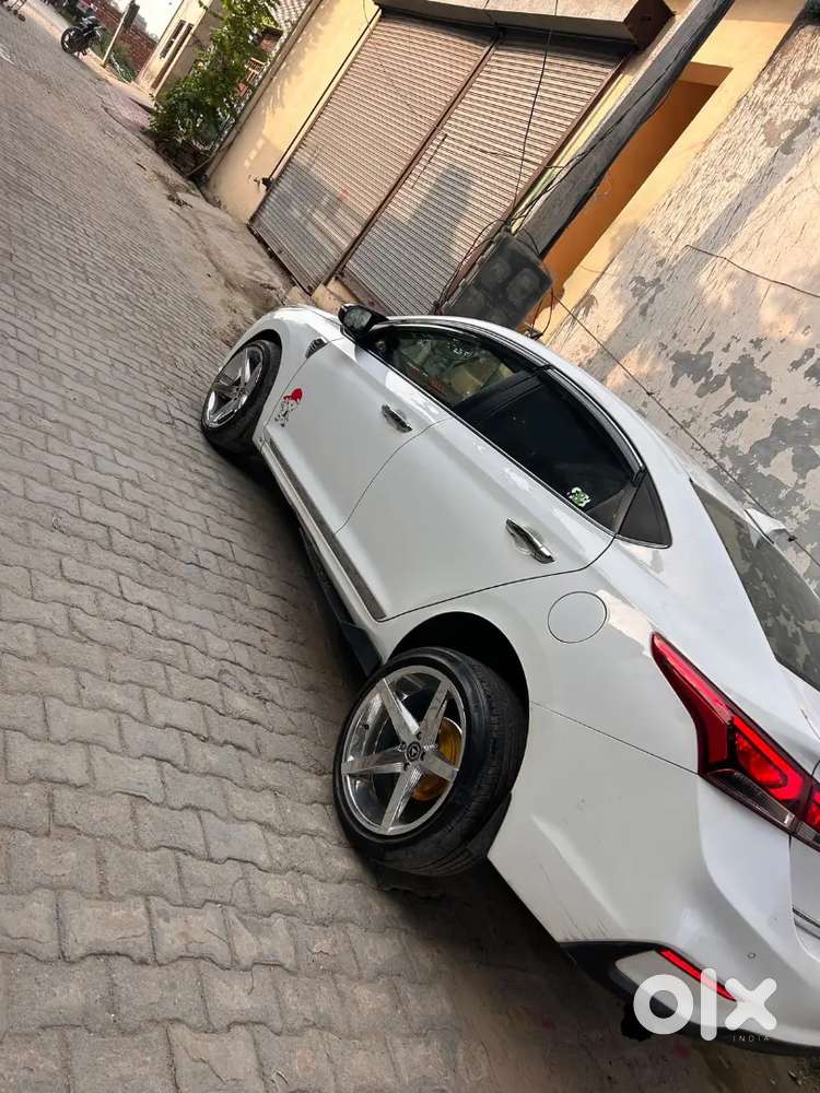 Hyundai Verna 2017 Petrol 82000 Km Driven