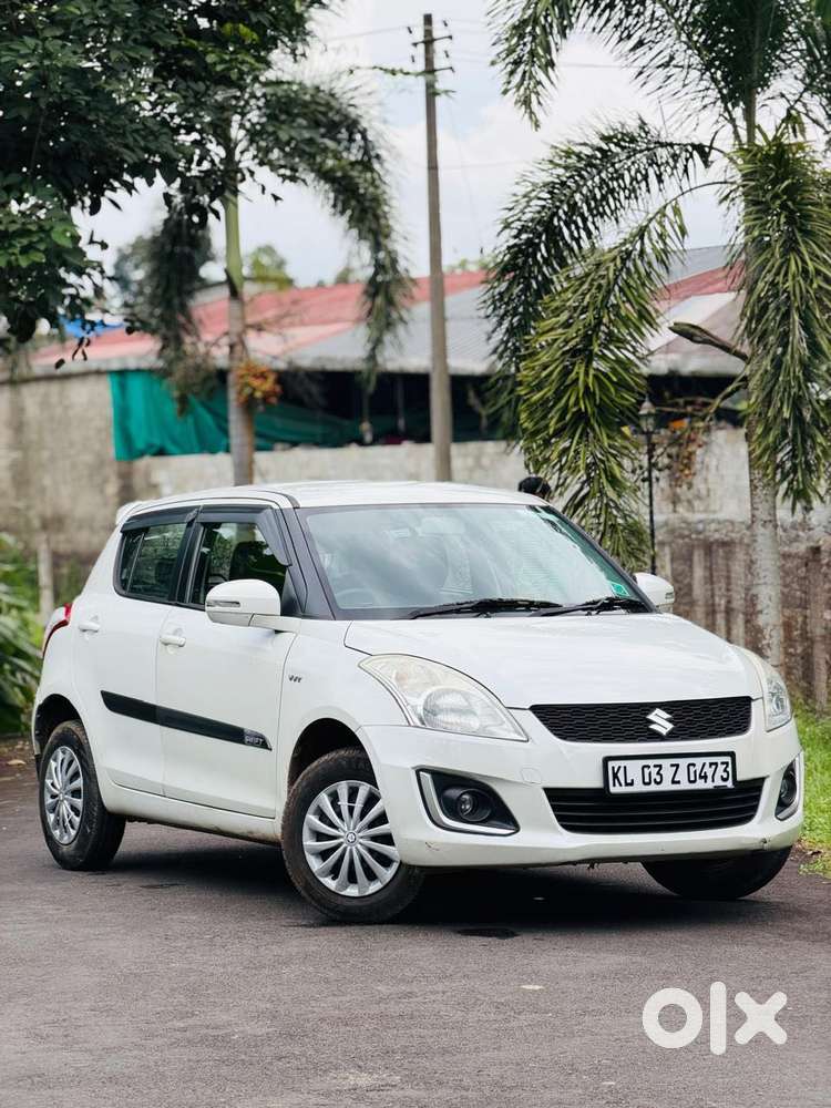 Maruti Suzuki Swift Vxi 1.2 Abs Bs-iv, 2015, Petrol