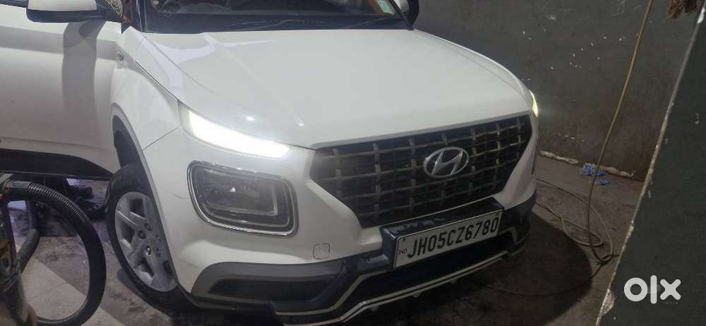 Hyundai Venue, 2021, Petrol
