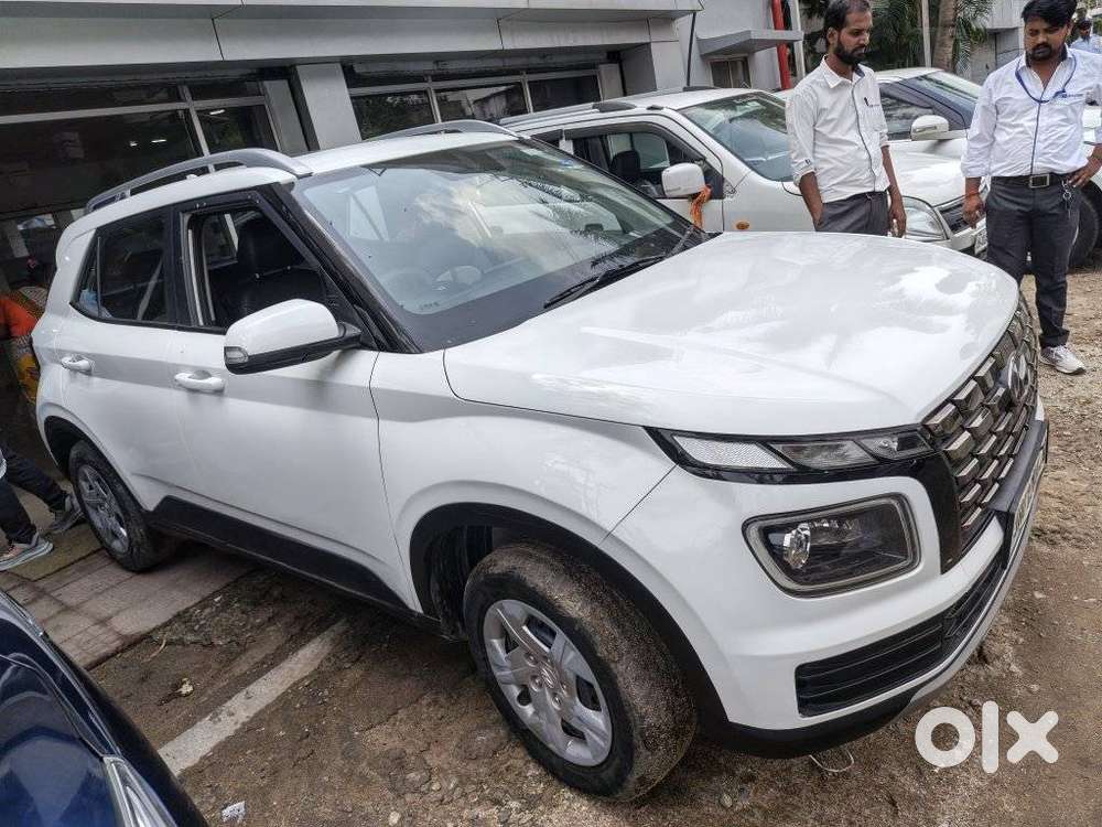 Hyundai Venue Sx Mt, 2022, Petrol