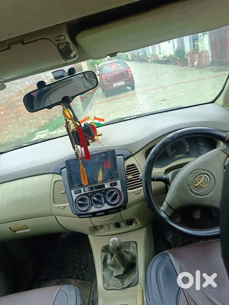 Toyota Innova 2010 Diesel Auto