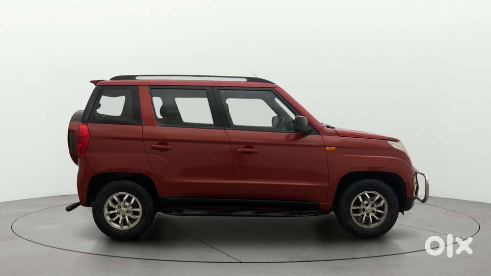 Mahindra Tuv 300 T8 Amt, 2016, Diesel