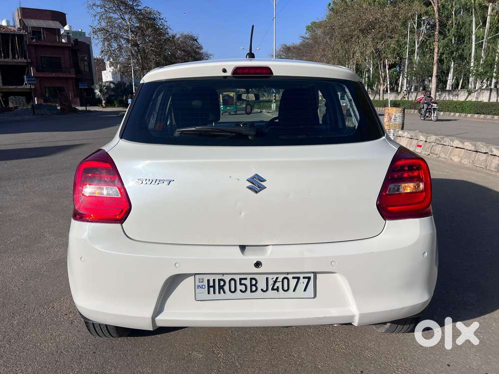 Maruti Suzuki Swift 1.3 Zxi, 2023, Petrol