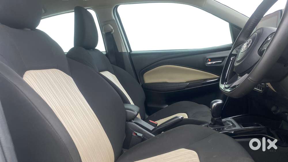 Toyota Glanza 1.2 V Amt, 2025, Petrol