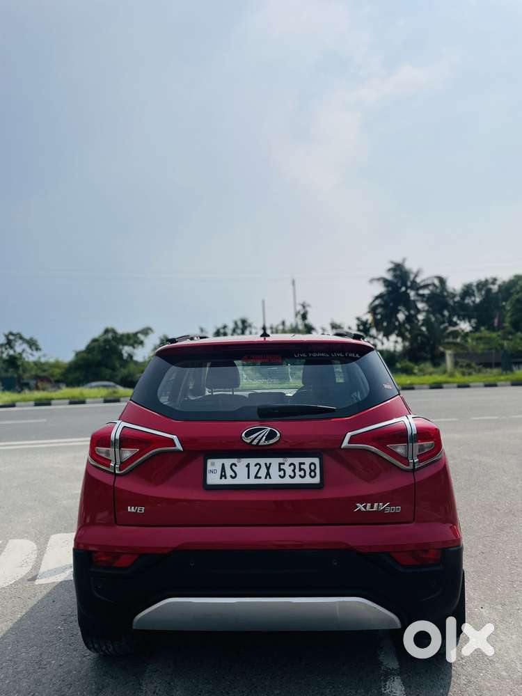 Mahindra Xuv300 W8, 2019, Petrol
