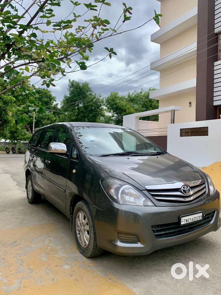 Toyota Innova 2.5 V 7 Str, 2011, Diesel