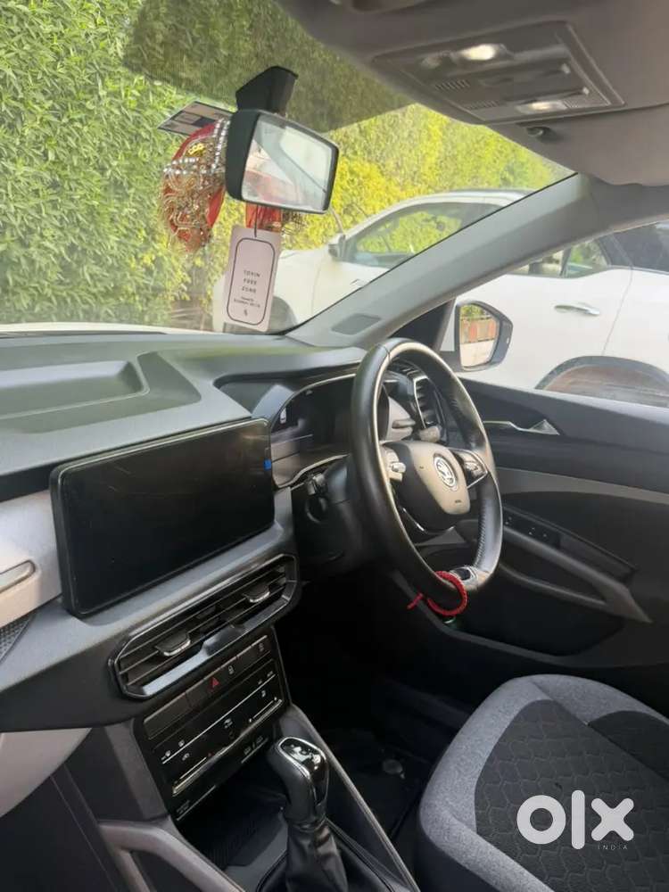 Skoda Kylaq Signature Plus Automatic 2025