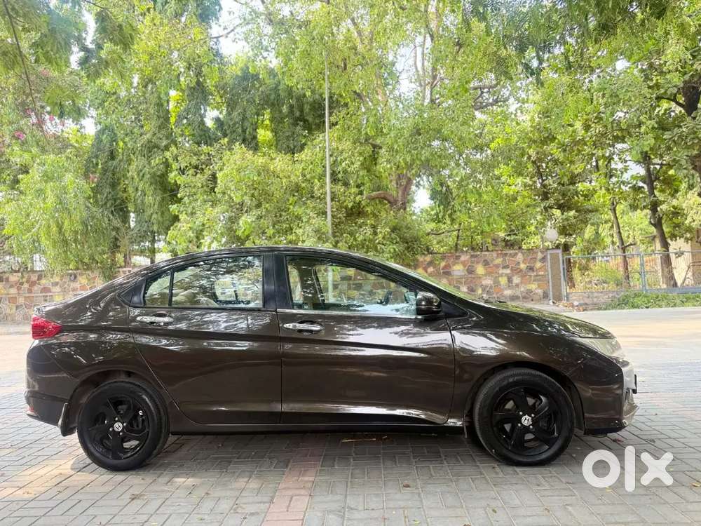 Honda City V