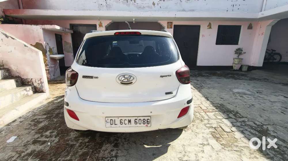 Grand I10 Sportz Petrol. December 2013 Model