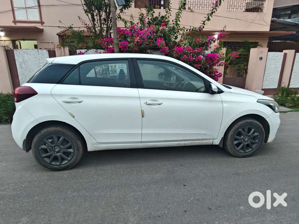 Hyundai I20 Sportz 1.2 Bs-iv, 2020, Petrol