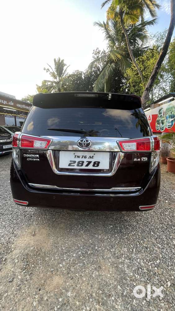 Toyota Innova Crysta 2.4 V 8 Str, 2016, Diesel