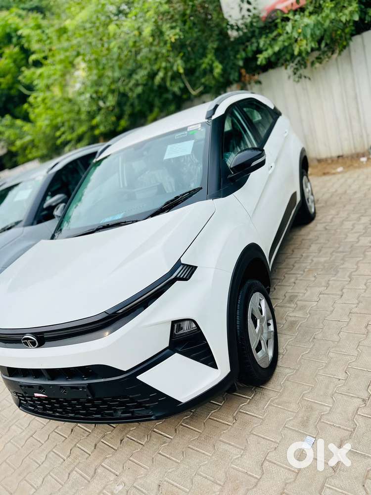 Tata Nexon Pure Plus (s) Petrol Amt, 2026, Petrol