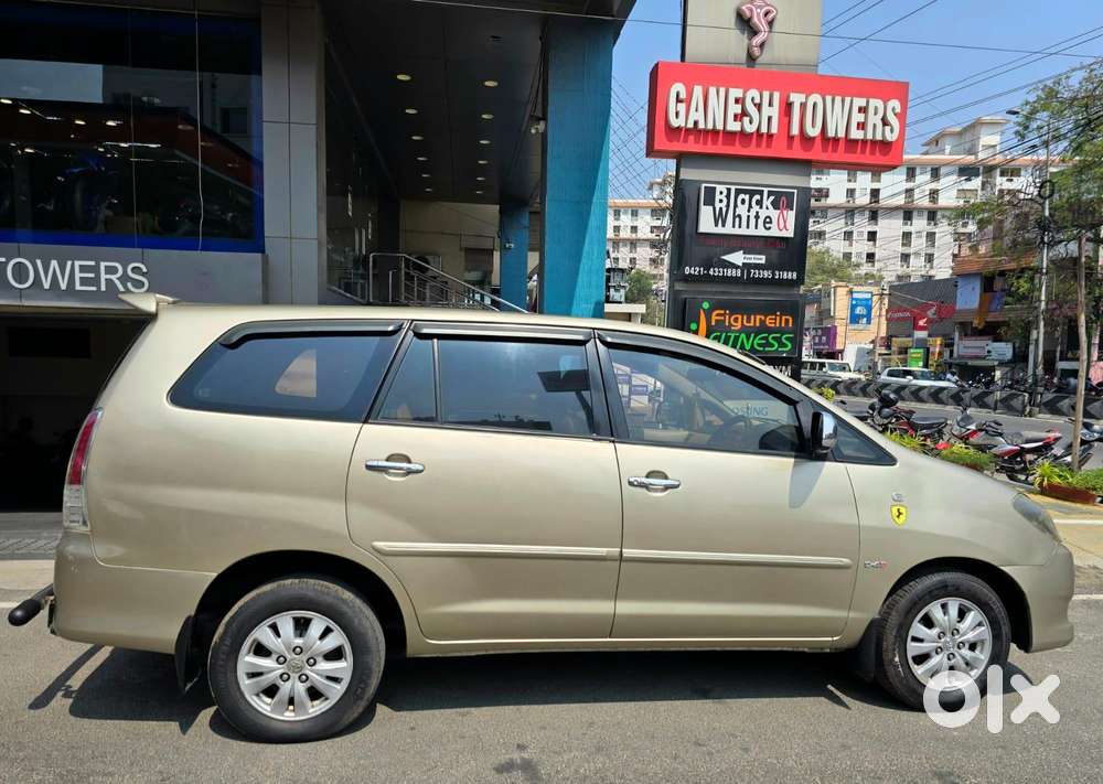Toyota Innova 2.5 V 7 Str, 2010, Diesel