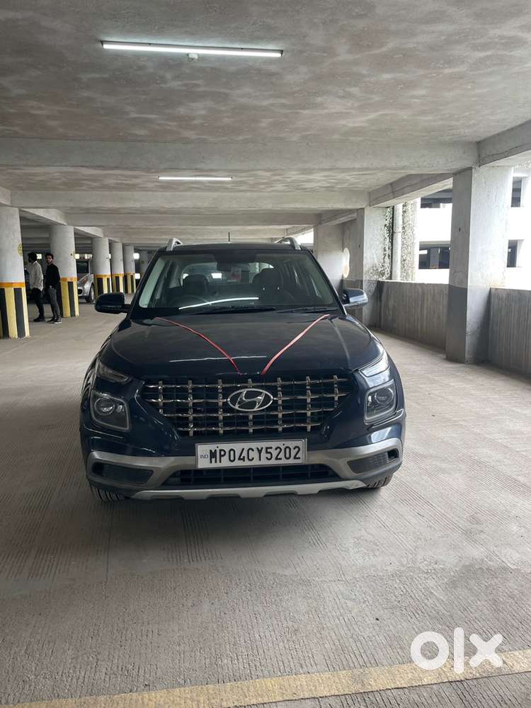 Hyundai Venue Petrol Manual 2019