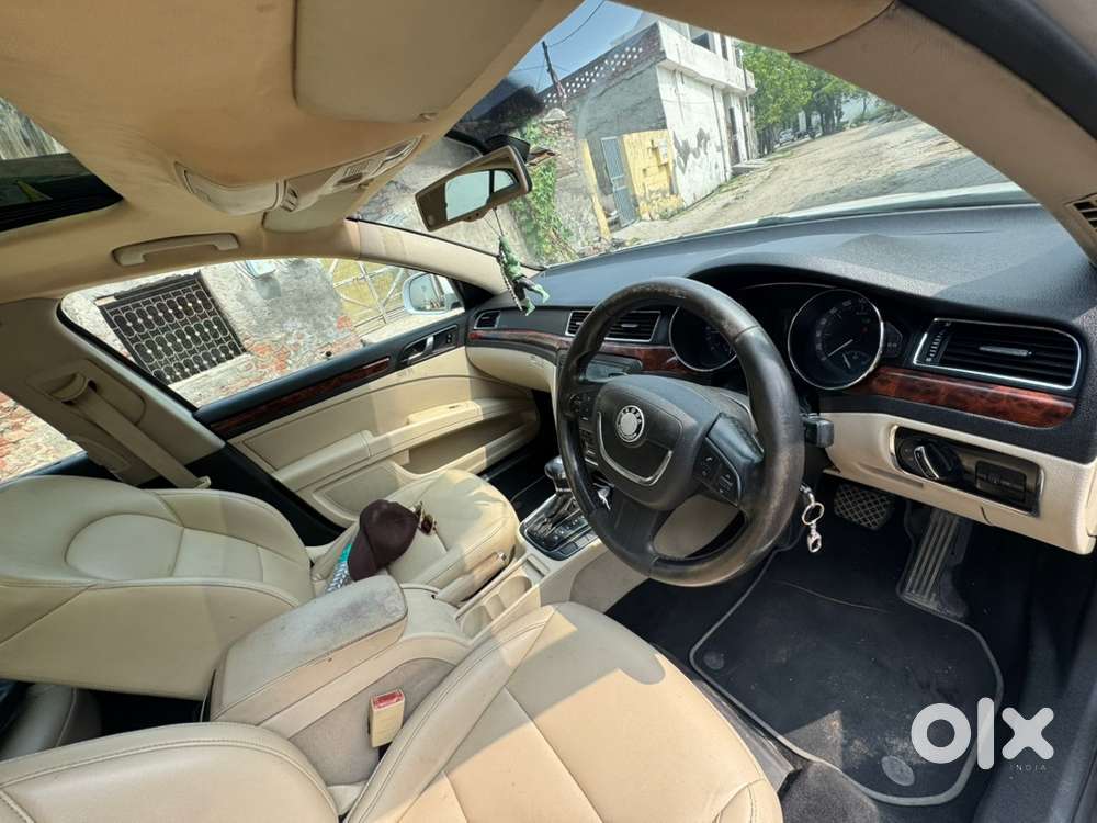 Skoda Superb Diesel 2011