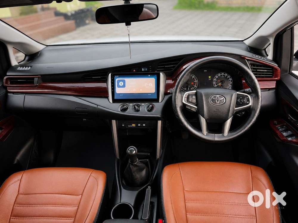 Toyota Innova Crysta 2.4 G Mt 7 Str, 2016, Diesel