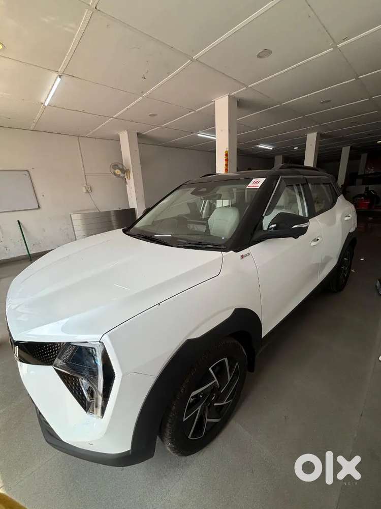 All Type Of Mahindra Cars Available On Our Showroom , Jakhalabandha