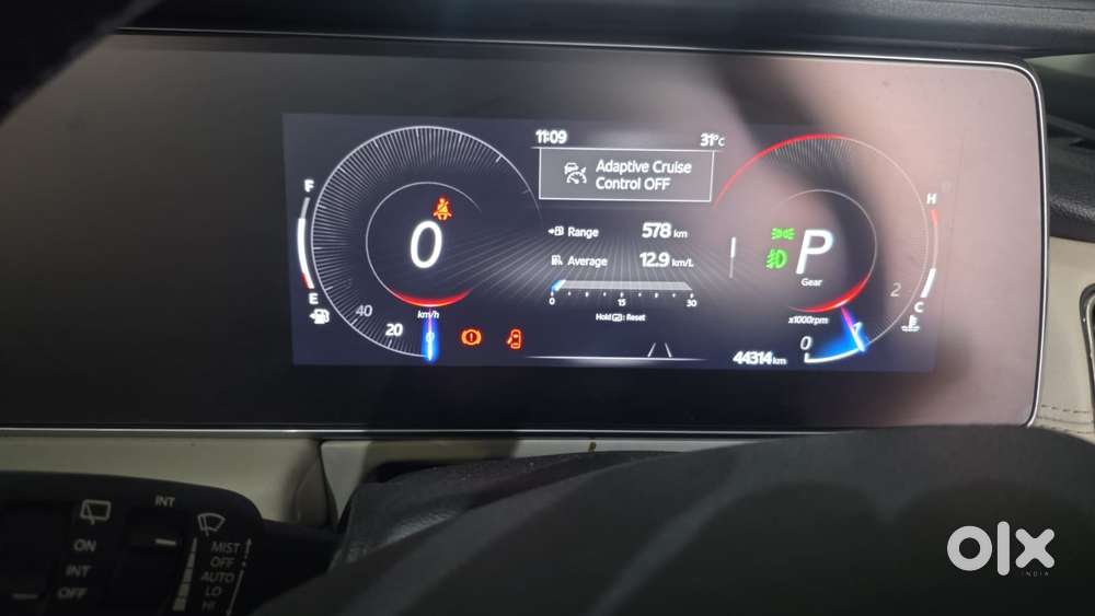 Mahindra Xuv700 2.2 Ax 7 Diesel At Luxury Pack Str, 2024, Diesel