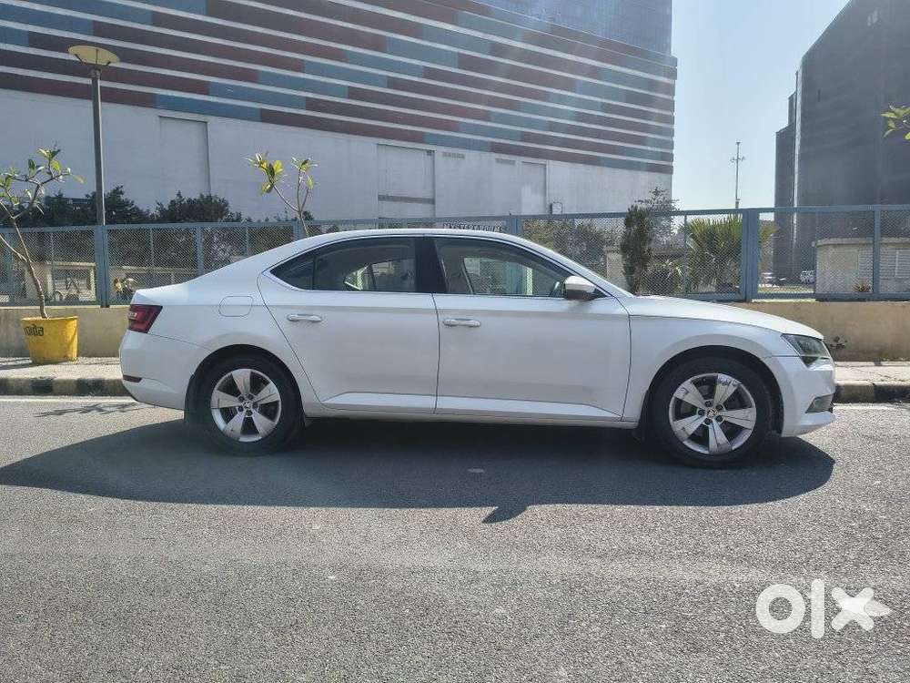 Skoda Superb Style 1.8 Tsi Mt, 2018, Petrol