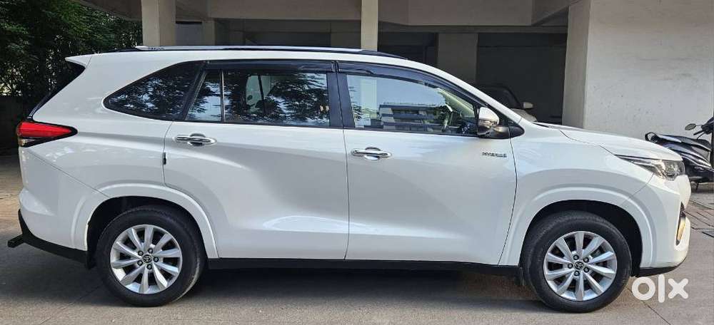 Toyota Innova Hycross 2.0 Vx Hybrid 8 Str, 2023, Petrol