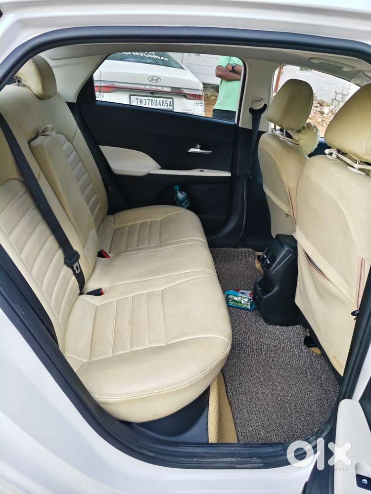 Hyundai Verna 1.5 Sx Ivt, 2023, Petrol