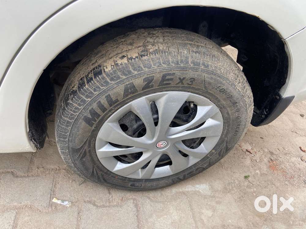 Maruti Suzuki Dzire 1.2 Vxi, 2015, Petrol