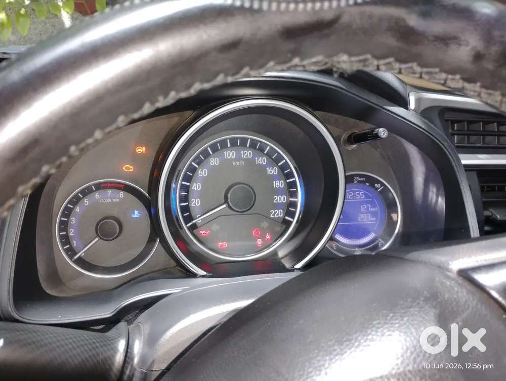 Honda Jazz 2015 Petrol Well Maintained With Company Record
